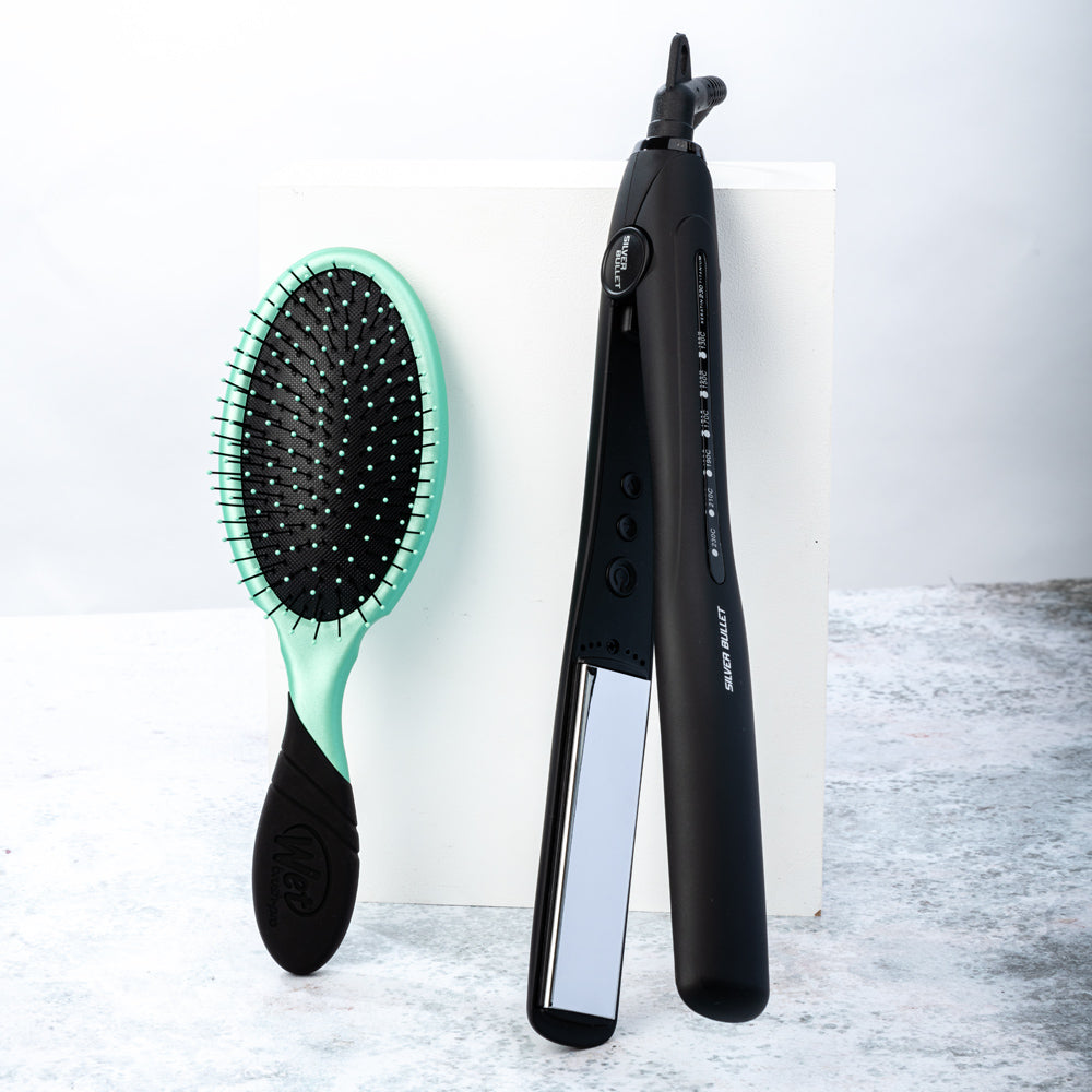 Keratin 230 Titanium Straightener - 25mm with Free WetBrush Pro