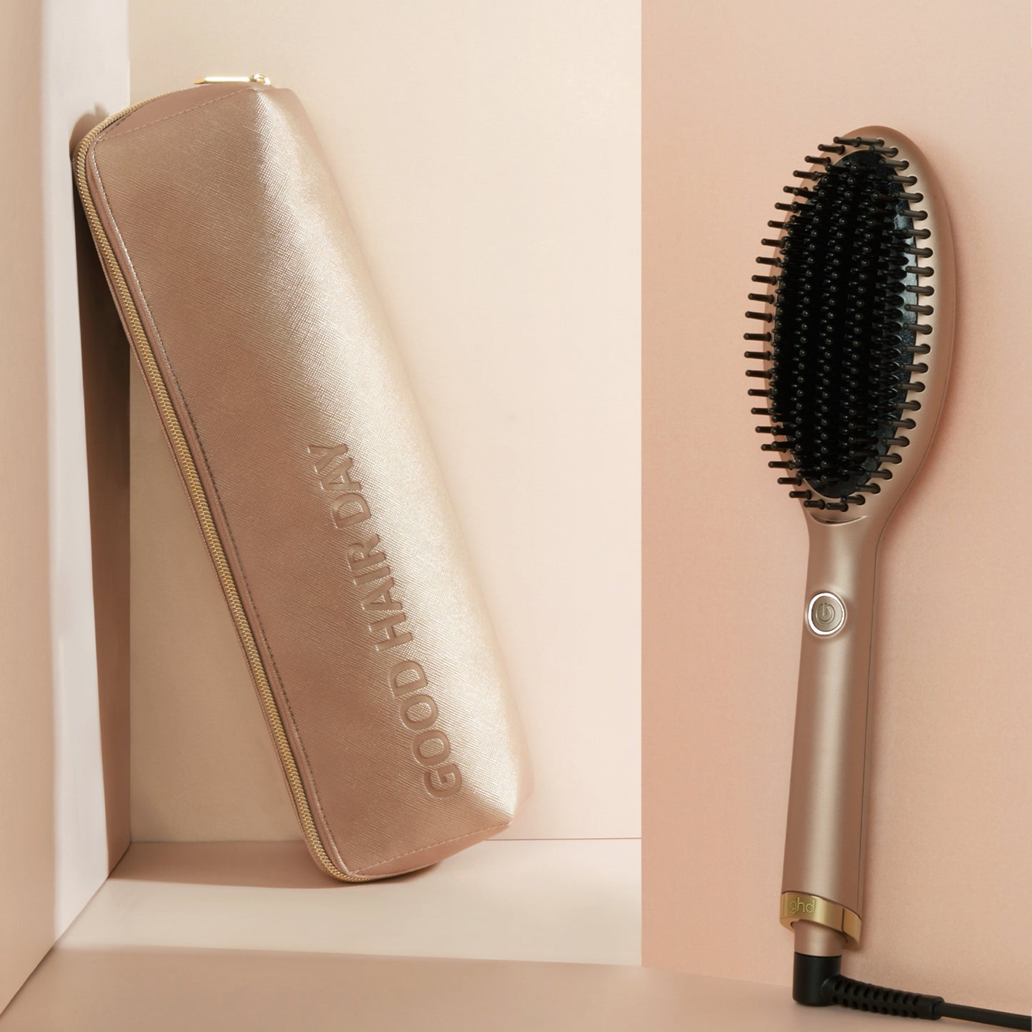 Sunsthetic Glide Smoothing Hot Brush in Sun-Kissed Bronze