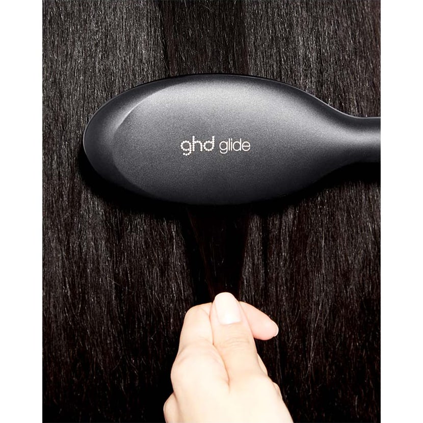 Glide Smoothing Hot Brush