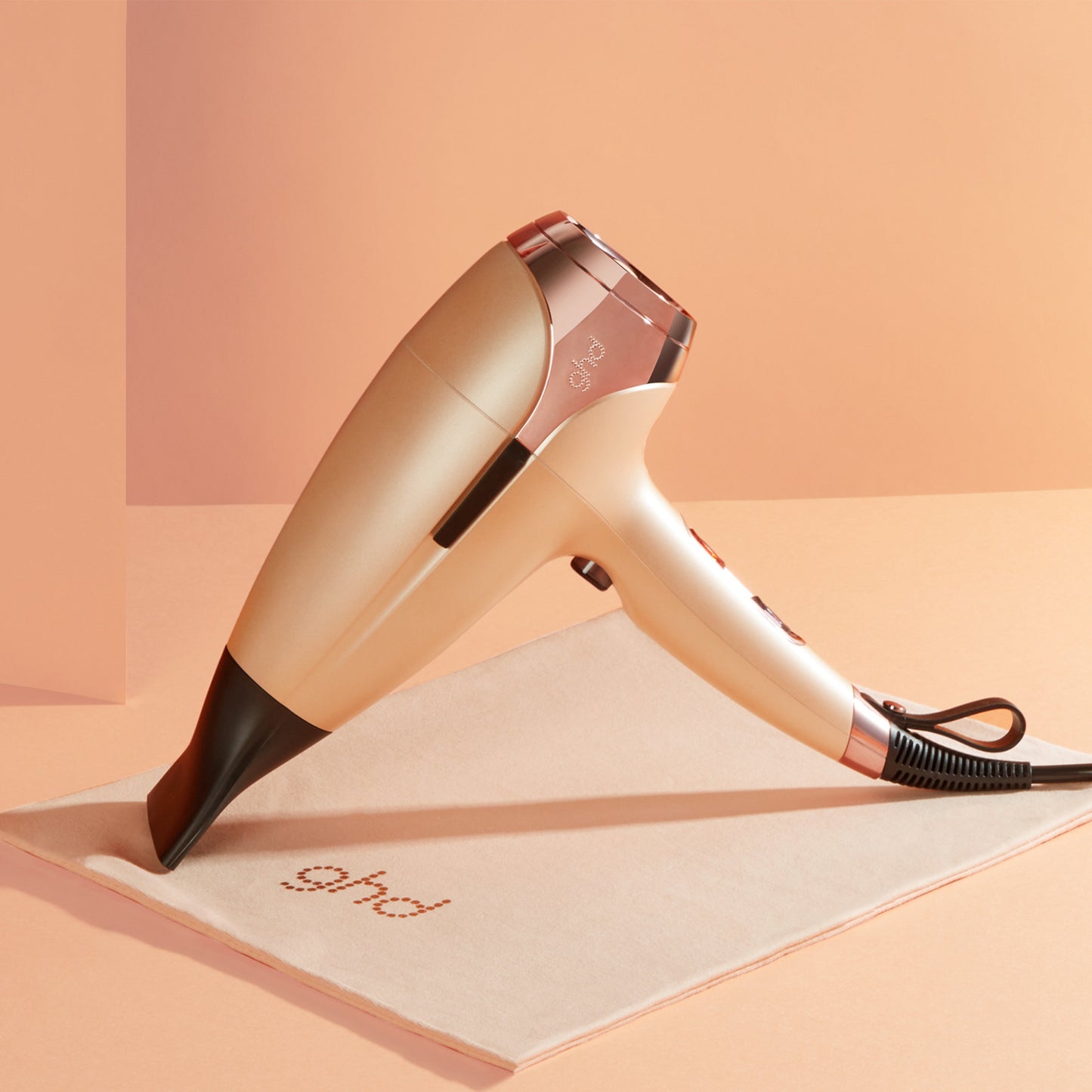 Sunsthetic Helios Dryer in Sun-Kissed Desert