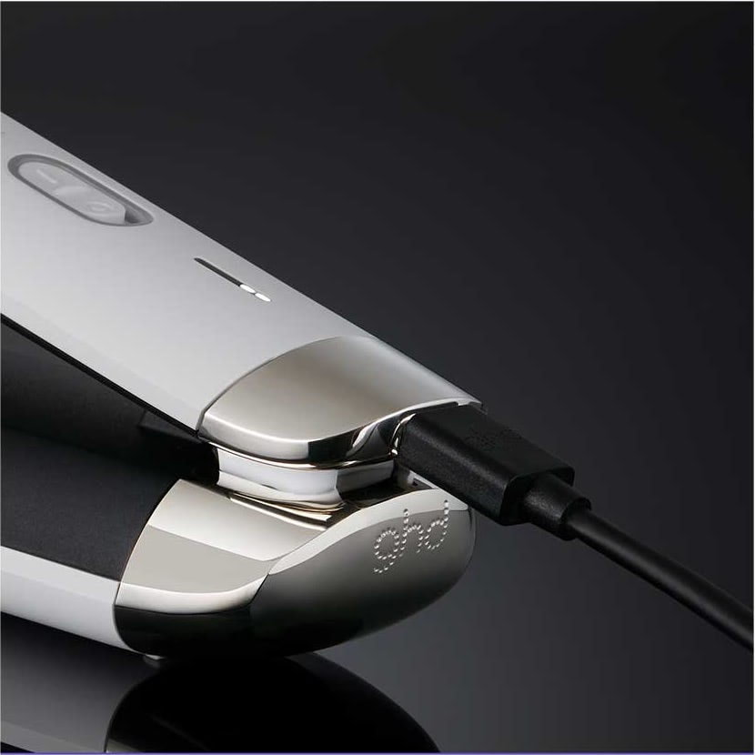 Unplugged Cordless Hair Straightener In Matte White